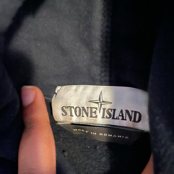 Stone island hoodie - Picture 3 of 4